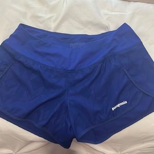 Patagonia blue shorts with diamond design, size small